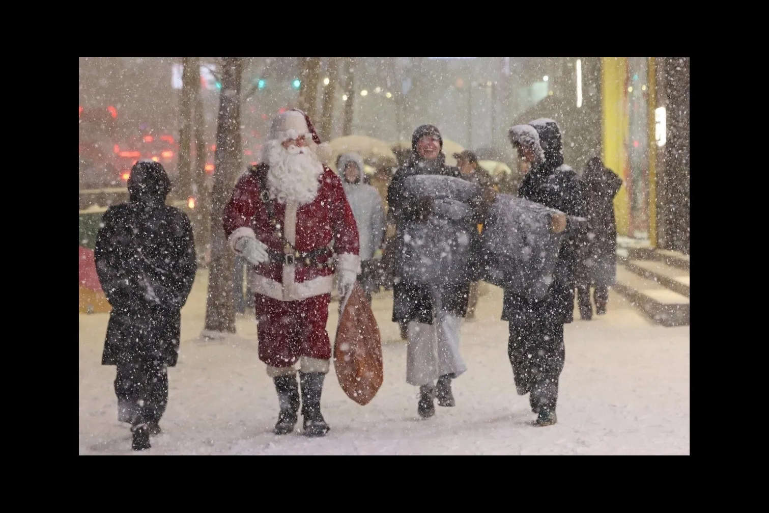 La prima neve ricopre di bianco Seoul