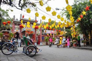 HOI AN ANTIGUO EN LOS DÍAS PREVIOS AL TET – BELLEZA NOSTÁLGICA DE PRIMAVERA 🌸