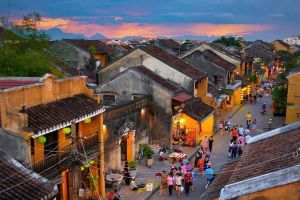 BARRIO ANTIGUO DE HA LONG – UN RINCÓN TRADICIONAL EN EL CORAZÓN DE QUANG NINH | Asia Encanto Travel